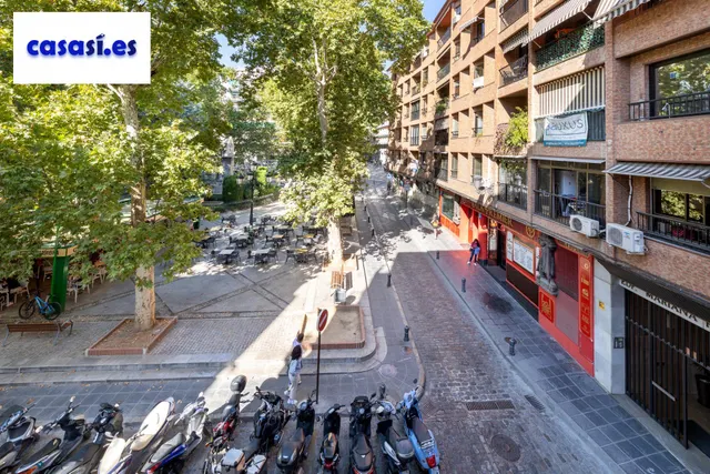 ✨ EXCLUSIVA VIVIENDA REFORMADA EN PLAZA MARIANA PINEDA — 12