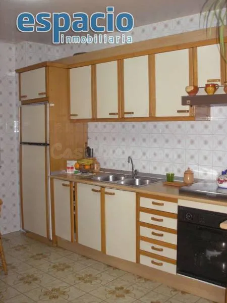 VENTA DE PISO BARRIO DE LOS JUDIOS - foto 3