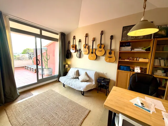 Ático Dúplex Exclusivo con 3 Terrazas, 2 Piscinas y Amplios Espacios — 38