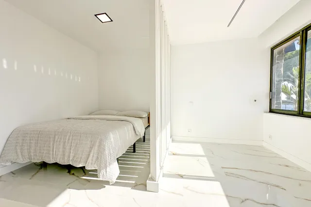 Estudio recién reformado con vistas al mar en puerto rico/amadores — 11