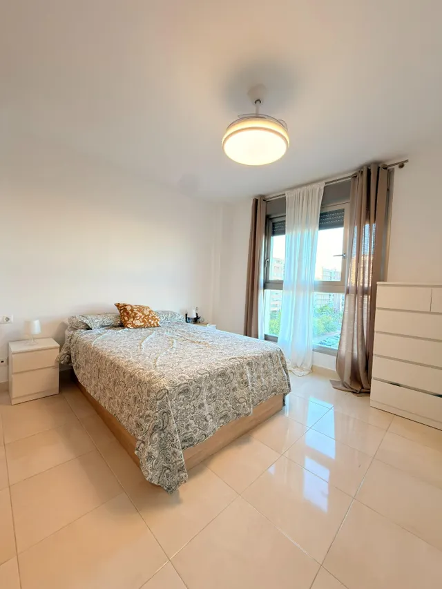 Estupendo piso para entrar a vivir. Zona Benisaudet. — 27