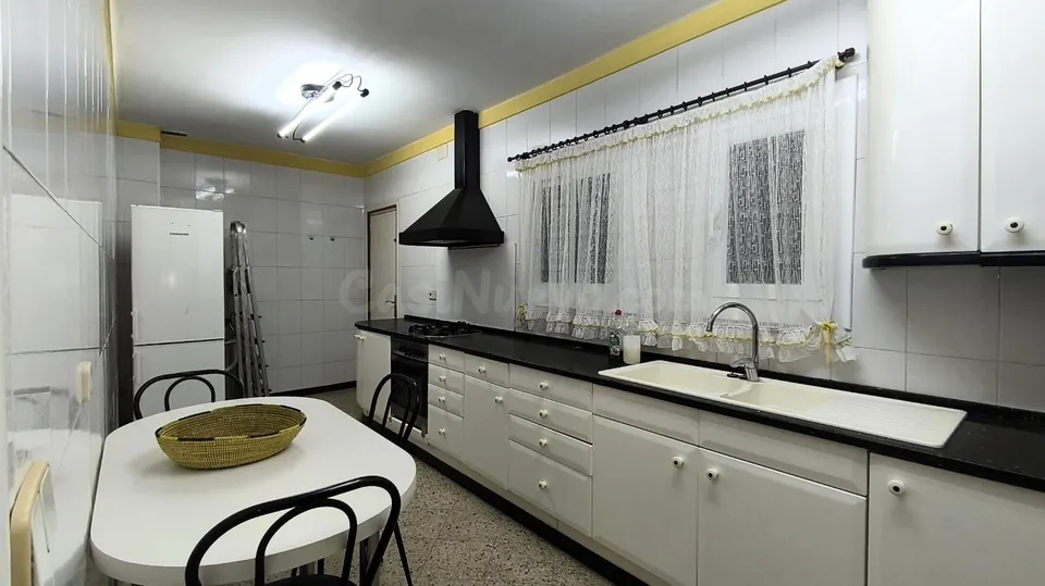 ¡AMPLITUD, LUZ Y 4 habitaciones EN GRANOLLERS!