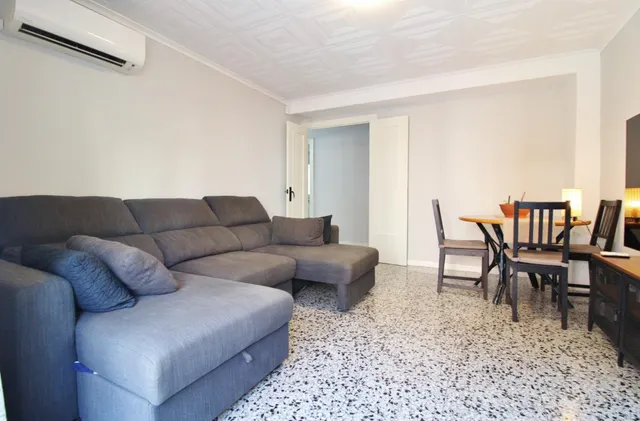 ¡Oportunidad única de inversión en Alicante! Piso en venta en Pinoso, 9 – 1º Izquierda — 7