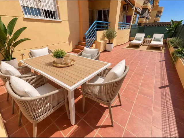 Estupendo piso 4 dormitorios planta baja con grandes terrazas en pinillo (Torremolinos) — 12