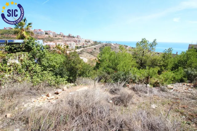 Parcela urbana con espectaculares vistas al mar — 10