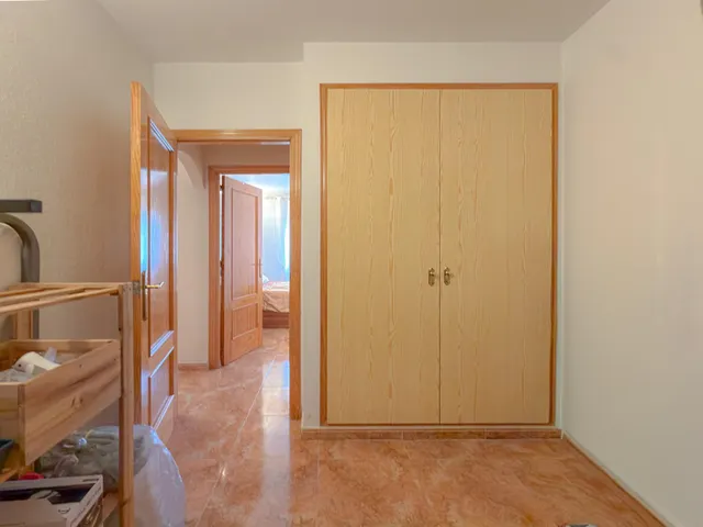 Centro! Encantador apartamento (Año 2003) con terraza confortable y vistas despejadas + 2 Piscinas comunitarias — 22
