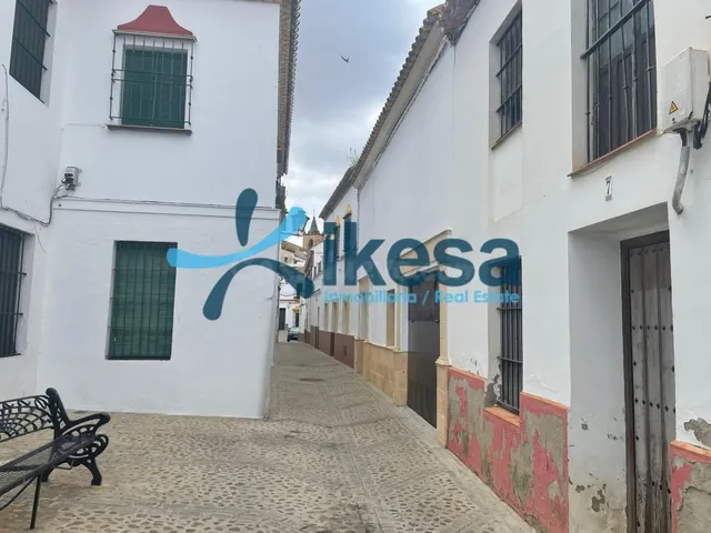 Venta de piso en planta baja en Carmona, Sevilla - foto 2