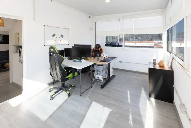 Espectacular ático a 3 vientos con 140 m2 de terrazas privadas y vistas a toda Barcelona — 10