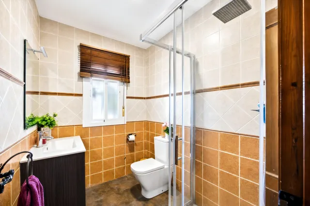 Chalet ideal para vivir todo el año, en la entrada de Chiclana. — 50