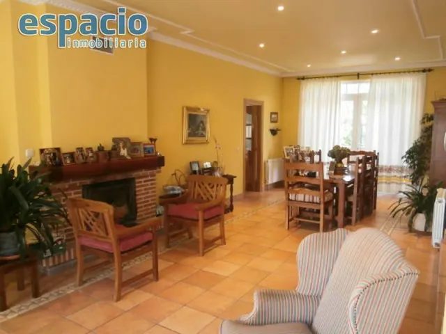 VENTA CHALET EN CARRACEDELO — 6