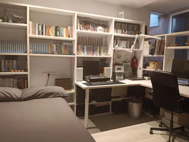 Espectacular adosado con buhardilla , apartamento independiente con baño y sin cocina, garaje doble y piscina en zona residencial premium — 33