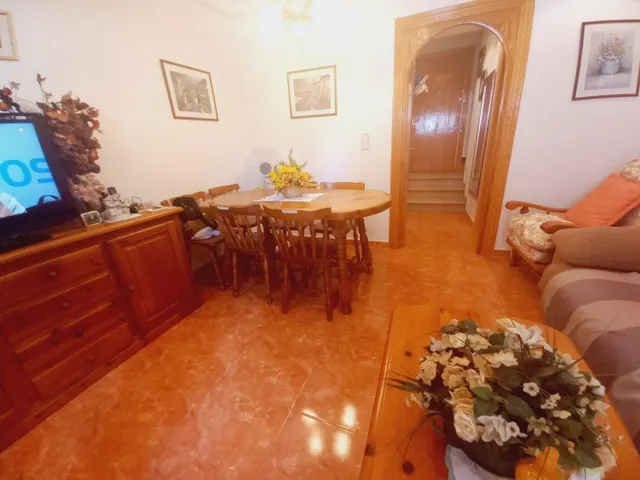 ADOSADO 2 DORMITORIOS 2 BAÑOS LEVANTE — 7