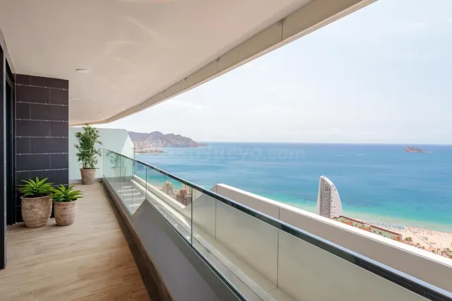 APARTAMENTOS DE LUJO EN BENIDORM. ALICANTE - foto 3