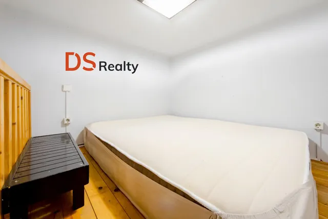 EXCLUSIVA VIVIENDA EXTERIOR Y MUY LUMINOSA CON DOS ESPACIOS INDEPENDIENTES A 30 METROS DE PLAZA DE ESPAÑA — 26