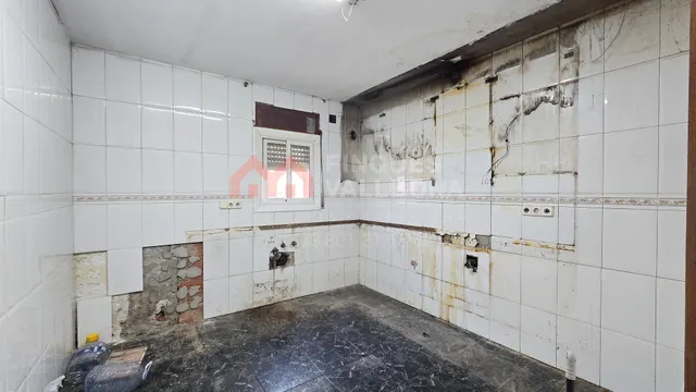 CASA CON TERRENO PARA REFORMAR EN LA TORRE DE CLARAMUNT – — 7