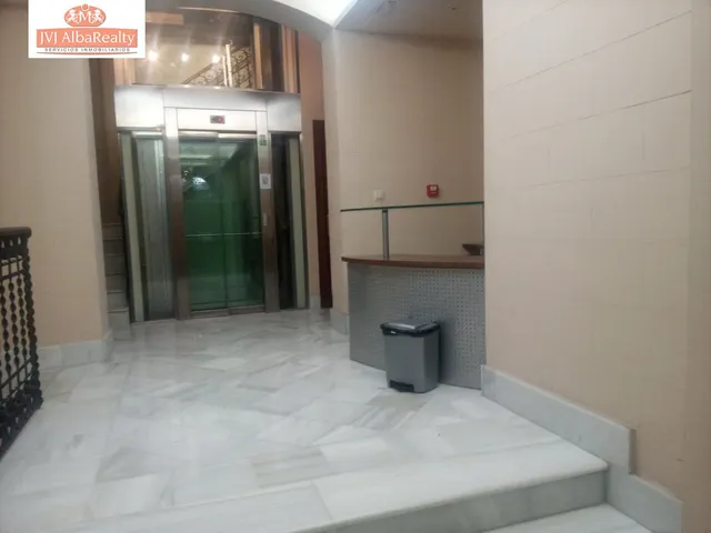 BAJADA DE PRECIO ¡¡¡¡¡     OFICINAS EN VENTA EN PLENO CORAZON DE LA CIUDAD — 23