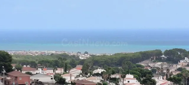 Chalet Independiente en venta en Segur De Calafell - foto 2