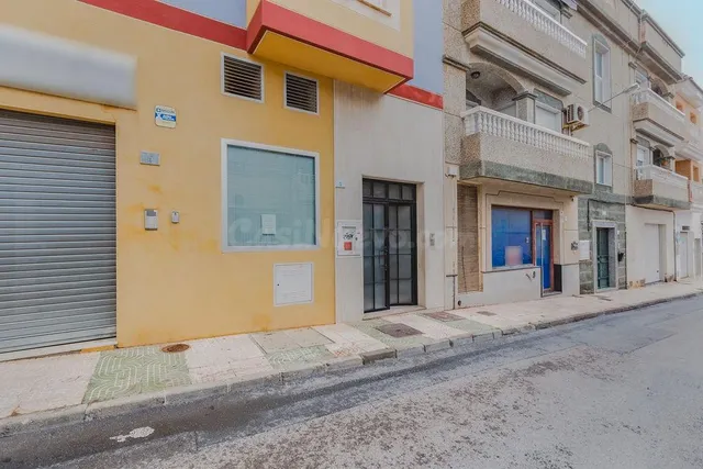 Piso OCUPADO en venta en Vícar - foto 4