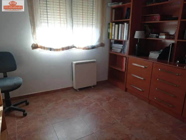 ACOGEDORA VIVIENDA UNIFAMILIAR EN VENTA EN VALDEGANGA — 11