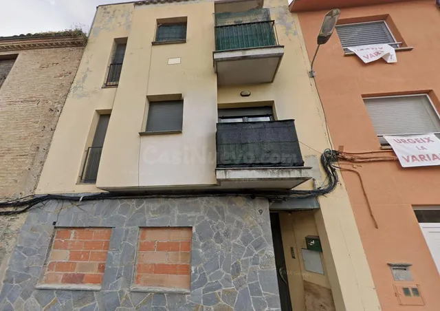 Se vende piso OKUPADO en Roda de Ter (Barcelona) - foto 3