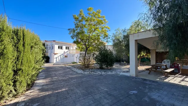 Exclusiva Casa Reformada con Piscina Privada y Parcela de 7.000 m2 en Blanca, Murcia — 48