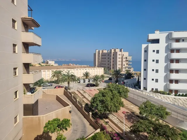 Magnífico Ático en Residencial Balcón de Arenales - foto 3