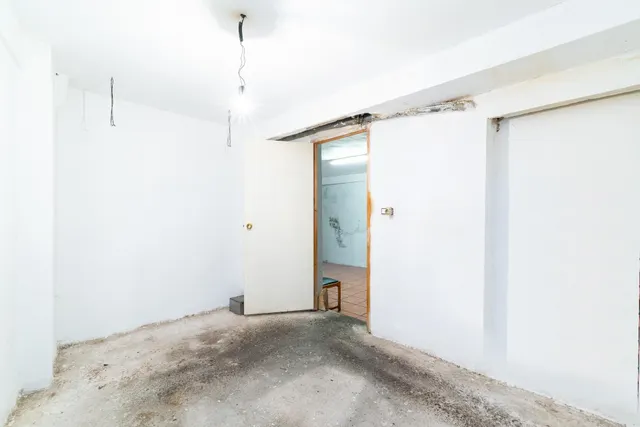 Casa reformada en Colomera lista para terminar a tu gusto — 6