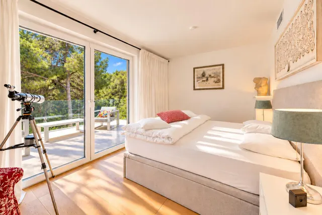 Villa ecológica de lujo en Santa Ponsa — tecnología, elegancia y naturaleza en perfecta armonía — 20