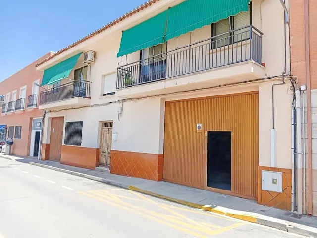 Casa en venta Calle Duque de Ahumada, 581 m2 construidos. — 20