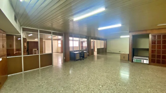 Local comercial zona centro Alicante - entreplanta+planta baja+sotano — 19