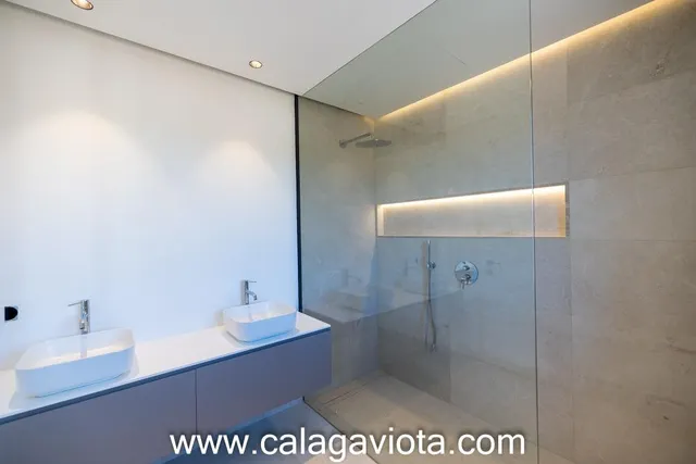 Villa de lujo de nueva construcción — 33