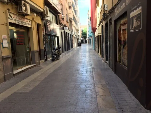 LOCAL COMERCIAL EN ELCHE, ZONA PLAZA DE LAS FLORES — 2