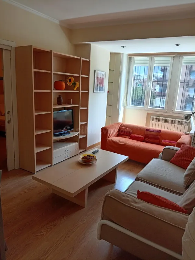 Se alquila apartamento amueblado , muy luminoso em Nuevos Mi - foto 4