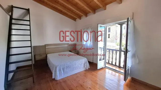 CASA COMPLETAMENTE REFORMADA EN ARENAS DE IGUÑA. — 16