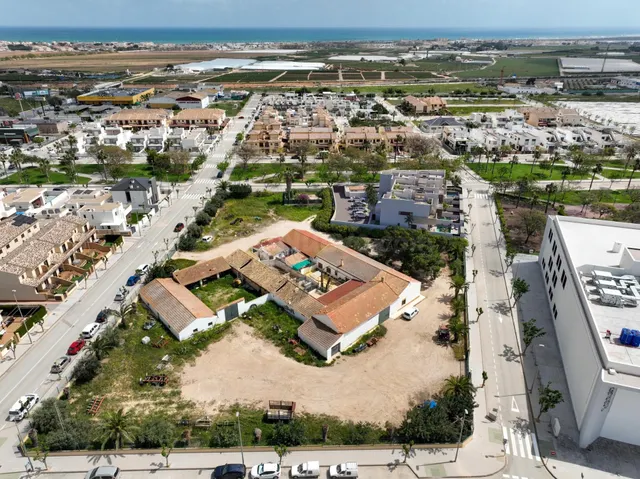 Promoción boutique de viviendas con piscina privada en Pilar de la Horadada — 4
