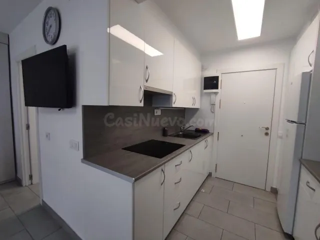 ¡Estudio en Primera Línea de Mar en Roses, Santa Margarita c
