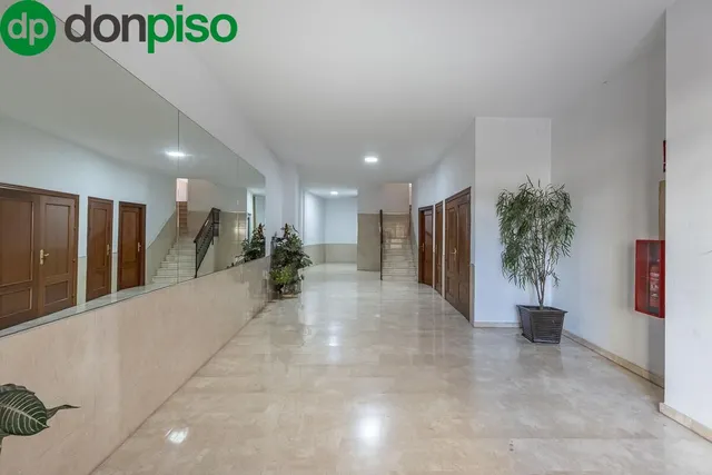 ESPECTACULAR TRIPLEX EN CHURRIANA — 28