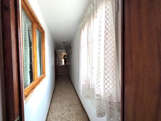 Vivienda en la localidad  Moros, pleno centro de la localidad. — 18