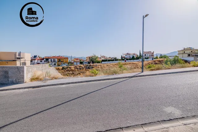 TERRENO EDIFICABLE EN LA ZUBIA - foto 4