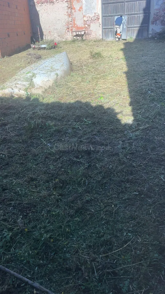 TERRENO URBANIZABLE PARA HACER 6 PISOS O DOS CASAS ADOSADAS - foto 5