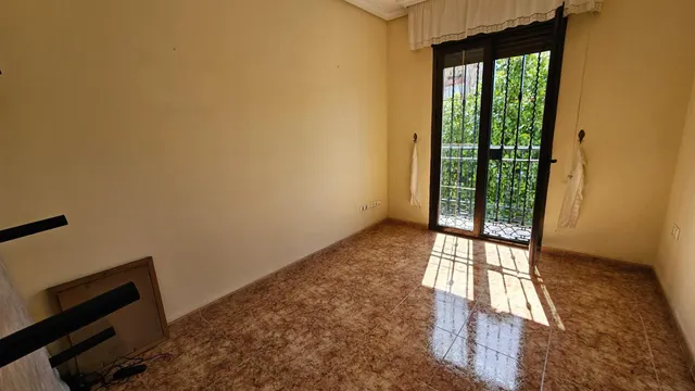 CAÑERO. Amplia Casa con cochera privada — 27