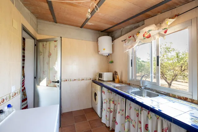 Encanto rústico con casita y olivos en Moraleja de Zafayona — 9