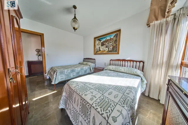 Residencia exclusiva en Paseo del Salón con vistas despejadas — 15