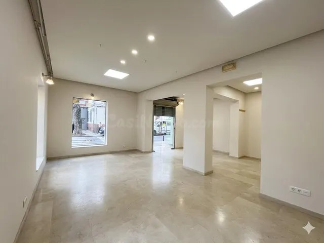 LOCAL DE ESQUINA EN LOS REMEDIOS EN ALQUILER!!!!!! (PRECIO N - foto 4