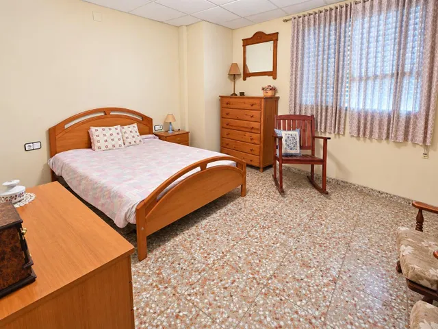 Casa de 249 m2 con dos plantas independientes y terraza de 150 m2, entre el auditorio y el parque central de Paterna — 31