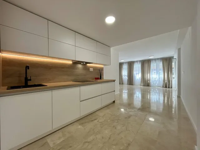 Planta baja 1 habitación 84m² en venta - Altozano — 25