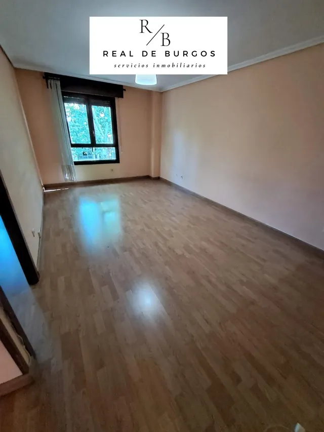 Apartamento en alquiler zona Centro — 12