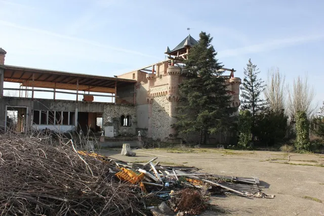 EN VENTA EDIFICIO EN CIGALES — 22