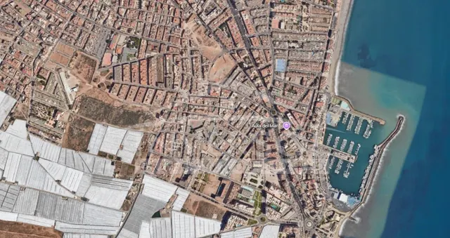 VIVIENDA DE PLANTA BAJA EN CALLE RAFAEL ALONSO — 2
