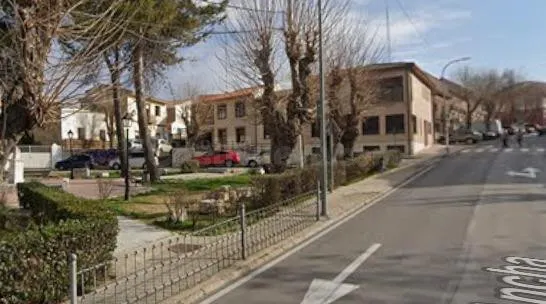 TERRENO URBANIZABLE PARA CHALET UNIFAMILIAR DE 3 PLANTAS